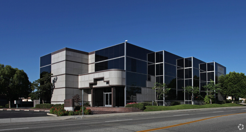 Primary Photo Of 8808 Mission Dr, Rosemead Office For Lease