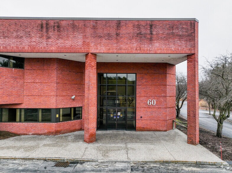 More Photos Of 60 Codman Hill Rd, Boxborough Manufacturing For Lease