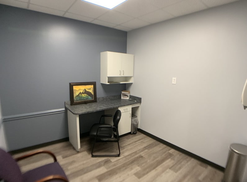 More Photos Of 455 Swiftside Dr, Raleigh Office For Lease