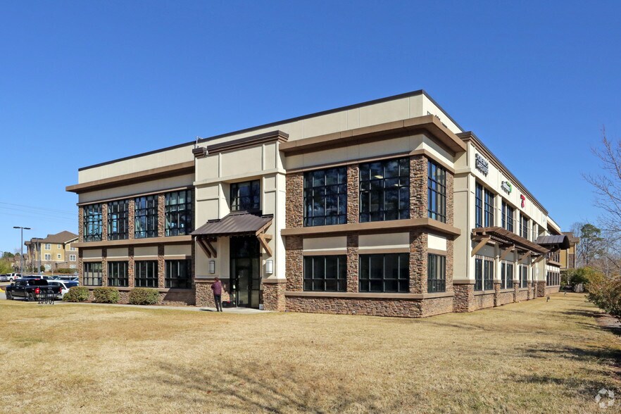 More Photos Of 101 Cosgrove Hill Ave, Chapel Hill Medical For Sale
