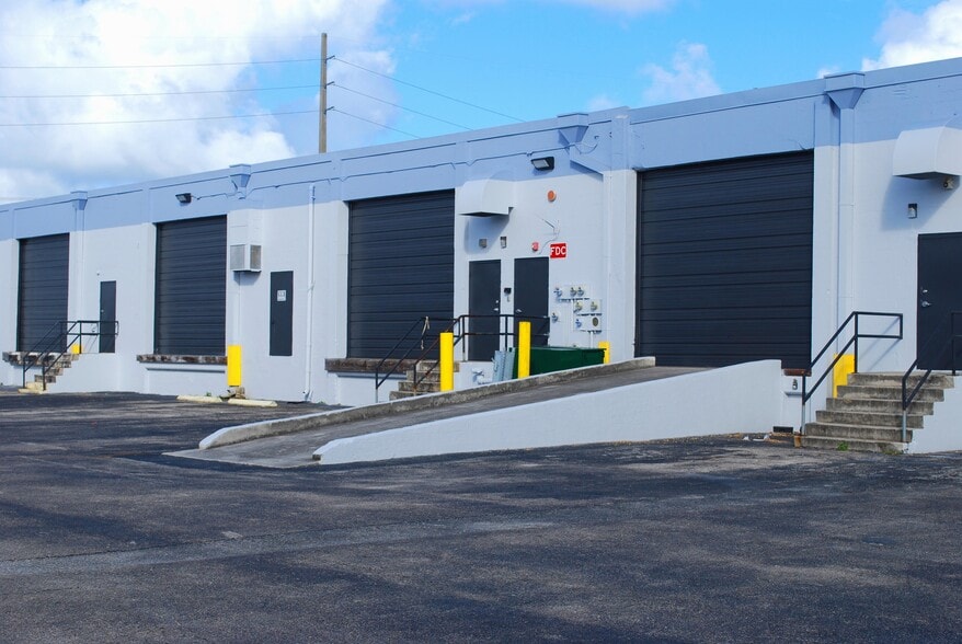 Primary Photo Of 1100 25th St, West Palm Beach Warehouse For Lease