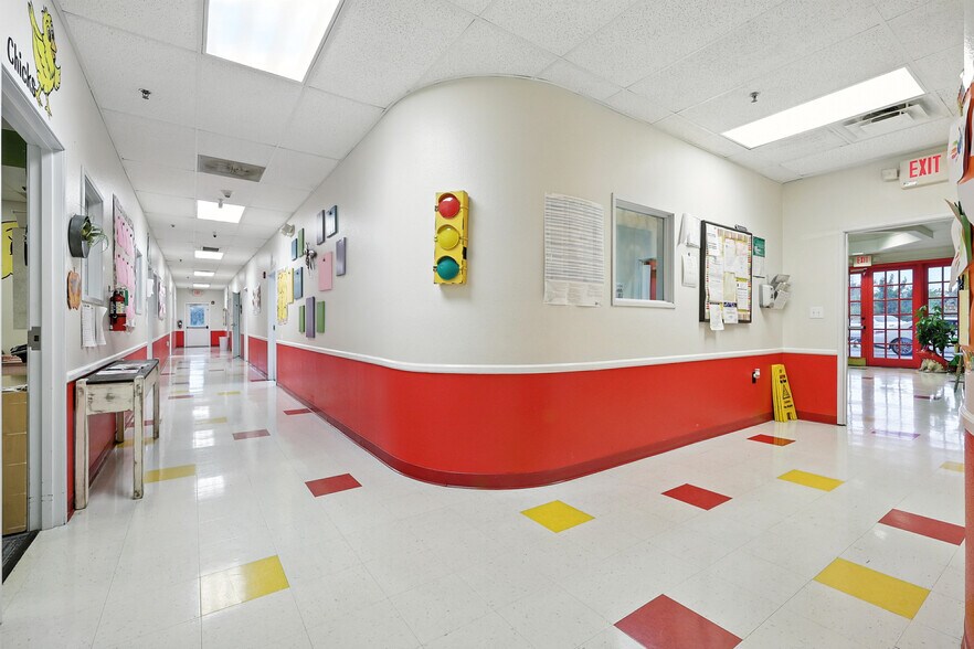 More Photos Of 1700 Cedar Run, Ennis Daycare Center For Sale