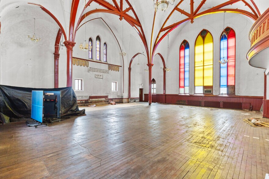More Photos Of 140 W Garfield Ave, Milwaukee Religious Facility For Sale