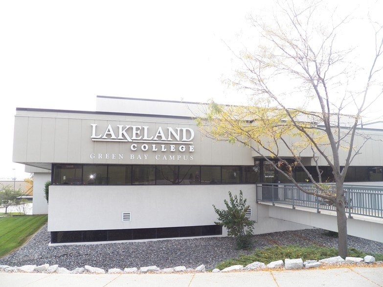 More Photos Of 2985 S Ridge Rd, Green Bay Medical For Sale