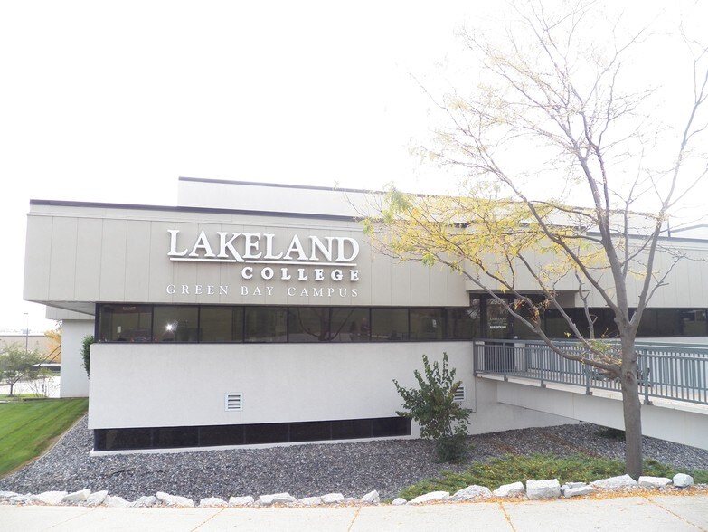 More Photos Of 2985 S Ridge Rd, Green Bay Medical For Lease