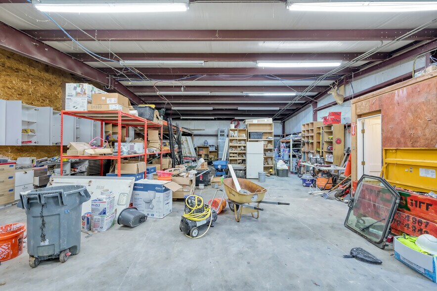 More Photos Of 2745 Interstate 45 S, New Waverly Manufacturing For Sale