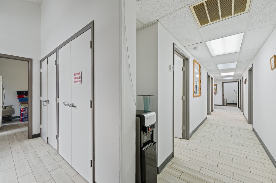 More Photos Of 3339 Fairview St, Pasadena Medical For Sale