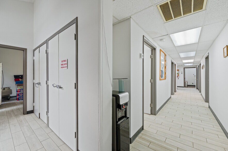 More Photos Of 3339 Fairview St, Pasadena Medical For Lease