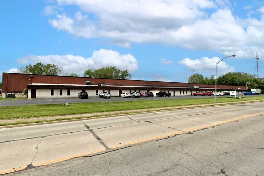 Primary Photo Of 520 Pine Ave SE, Warren Warehouse For Sale