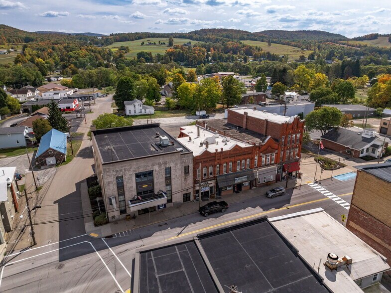 More Photos Of 23 W Main St, Canton Flex For Sale