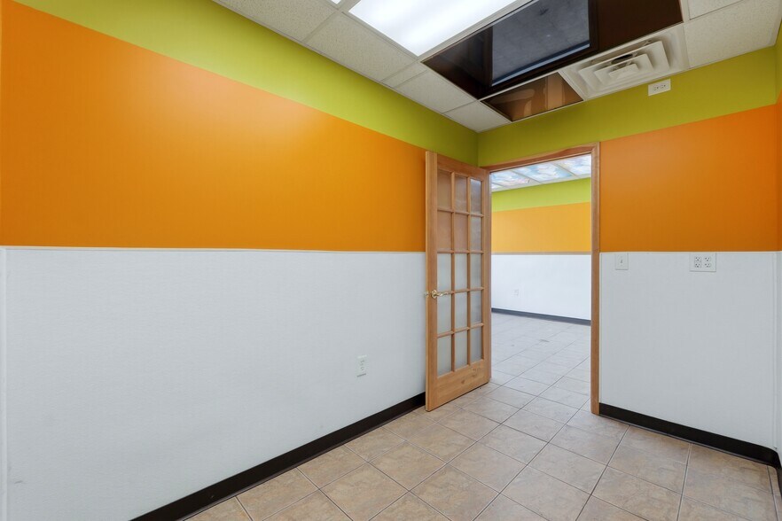 More Photos Of 5405 Bergenline Ave, West New York Storefront Retail Office For Lease