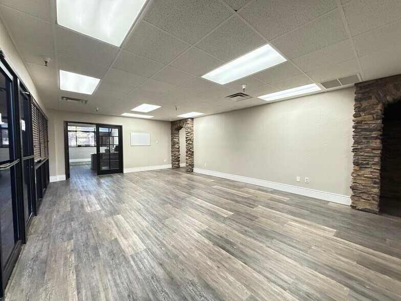 More Photos Of 3250 N Colorado St, Chandler Warehouse For Lease