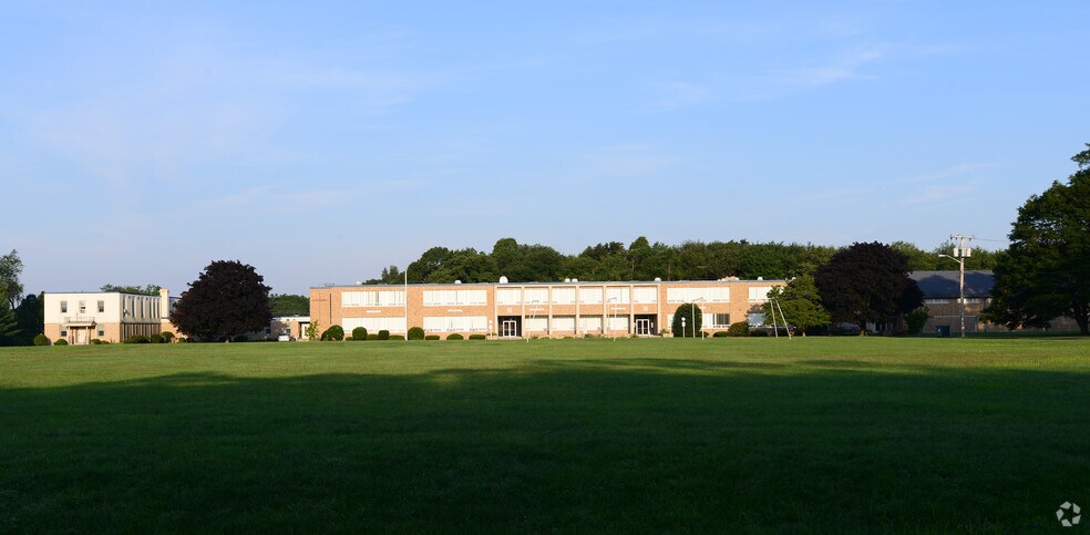 More Photos Of 360 Market St, Warren Schools For Sale