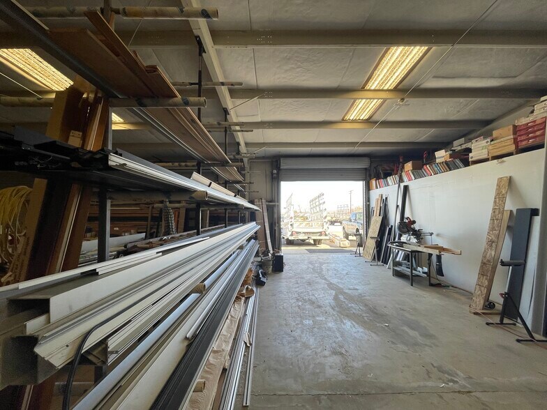 More Photos Of 712 W California Ave, Ridgecrest Warehouse For Sale