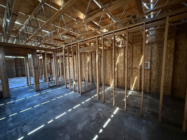 More Photos Of 546 W Shields Ave, Fresno Office Residential For Sale