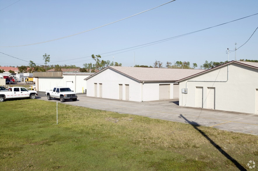 More Photos Of 2159 Andrea Ln, Fort Myers Light Distribution For Lease
