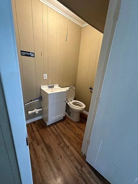 More Photos Of Allen Dr., Pollok Storefront Retail Office For Sale