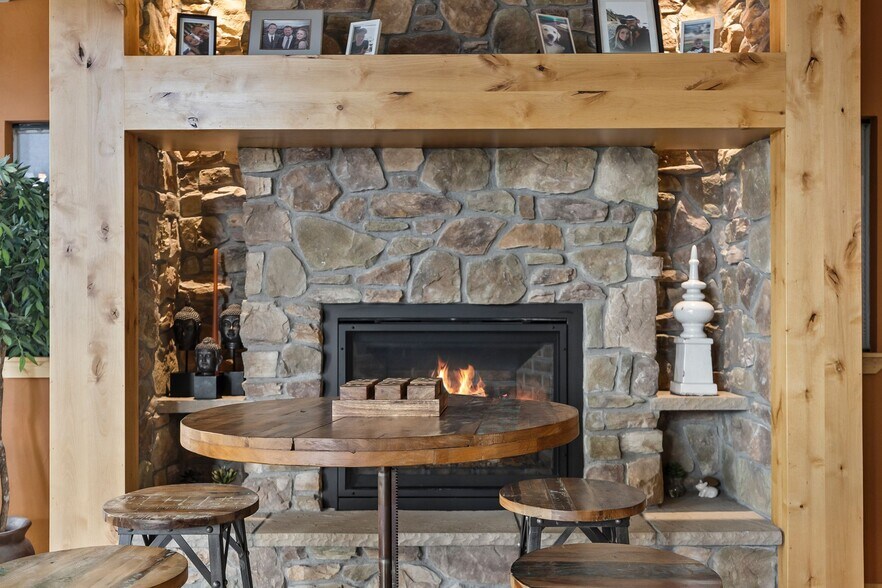 More Photos Of 509 Scott Ave, Woodland Park Medical For Sale