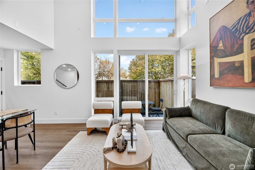 More Photos Of 6318 41st Ave SW, Seattle Apartments For Sale