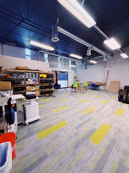 Primary Photo Of 335 N 3rd St, Burbank Apartments For Lease