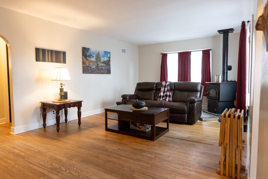 More Photos Of 2800 NY-49, West Monroe Auto Repair For Sale