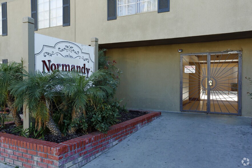 More Photos Of 1480 7th St, Riverside Apartments For Sale