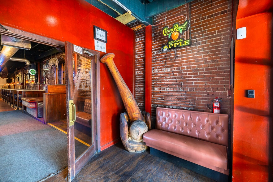 More Photos Of 117 N Mosley St, Wichita Bar For Sale