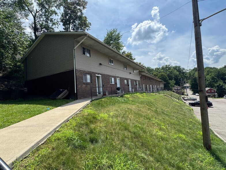 More Photos Of 1700 Paul Ct, Pittsburgh Apartments For Sale