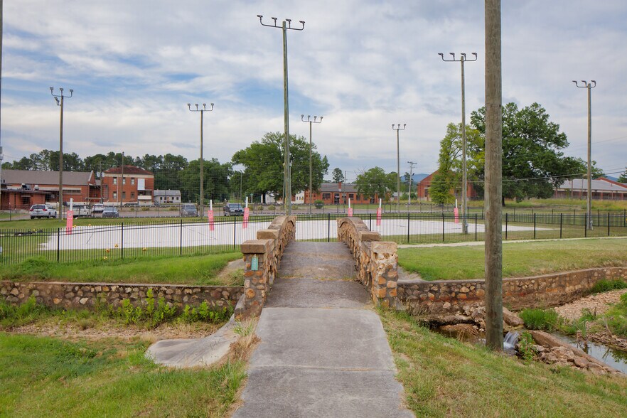 More Photos Of 100 Symphony Way, Anniston Sports And Entertainment For Sale