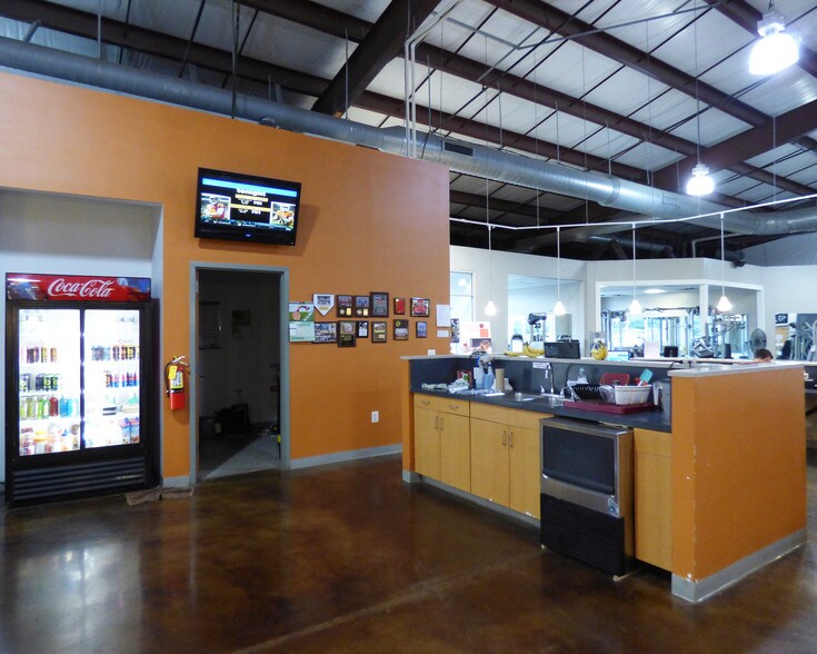 More Photos Of 553 Beckett Rd, Swedesboro Health Club For Lease