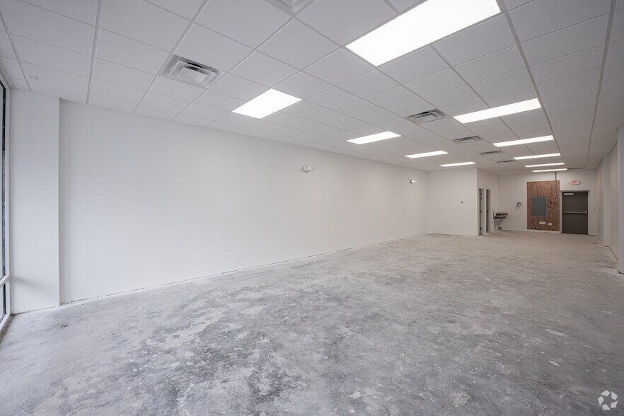 More Photos Of 12100 Collegiate Way, Orlando Unknown For Lease