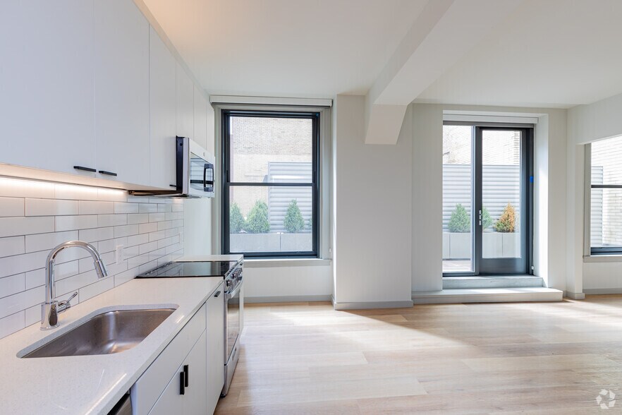 More Photos Of 316 4th Ave, Pittsburgh Apartments For Lease