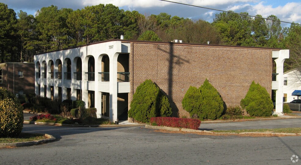 More Photos Of 3297 Northcrest Rd, Atlanta Office For Lease