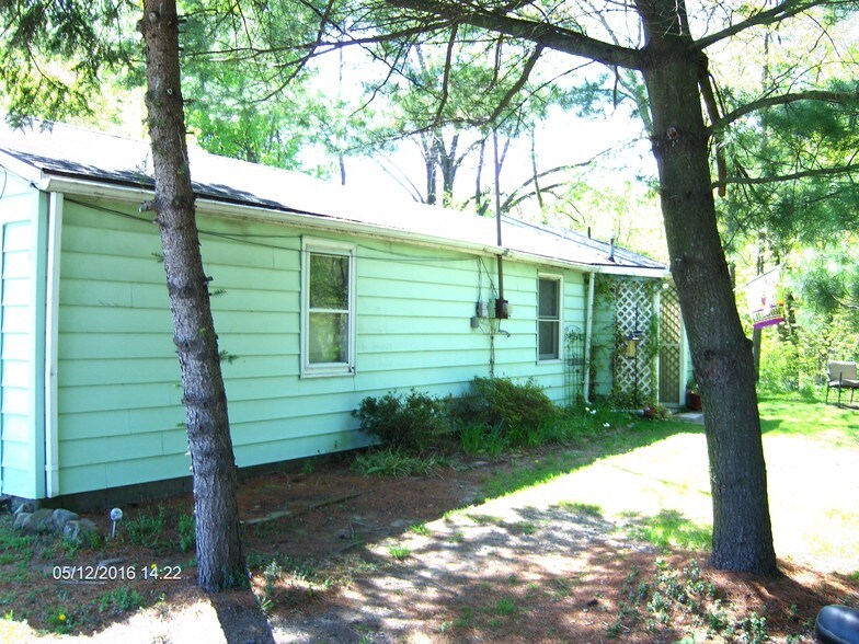 More Photos Of 4 Orrs Mills Rd, Salisbury Mills General Retail For Lease