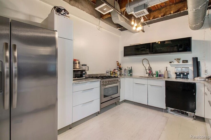 More Photos Of 1250 Library St, Detroit Apartments For Sale