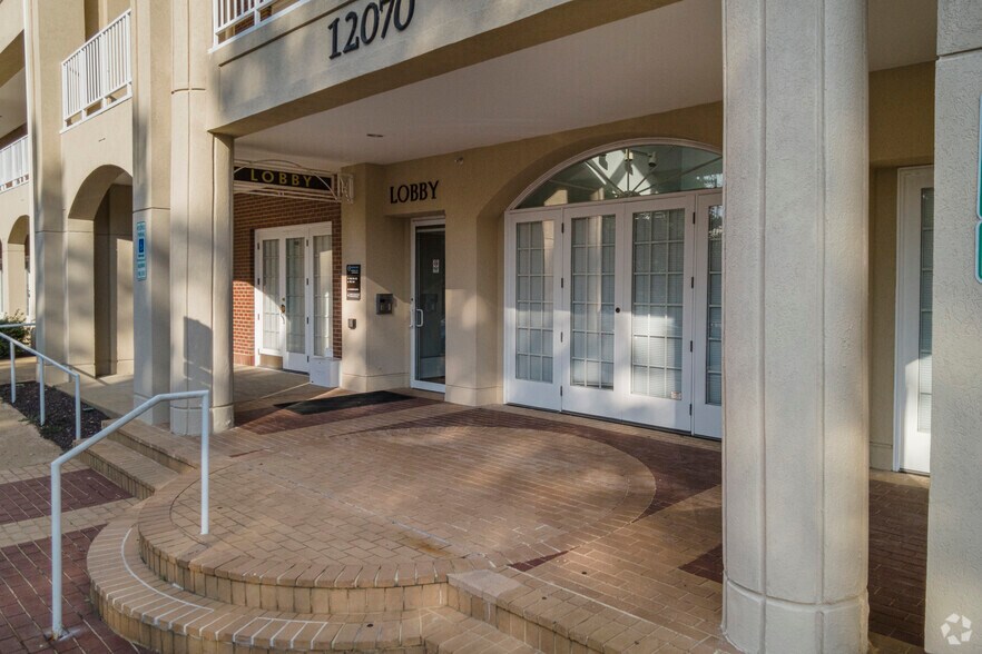 More Photos Of 12070 Old Line Ctr, Waldorf Medical For Lease