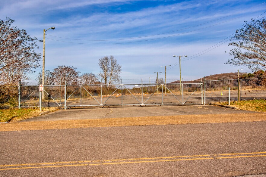 More Photos Of 2111 Redfern Dr, Athens Land For Lease