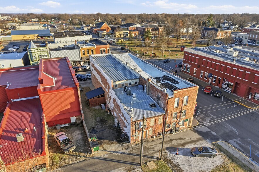 More Photos Of 103 N Allen St, Centralia General Retail For Sale