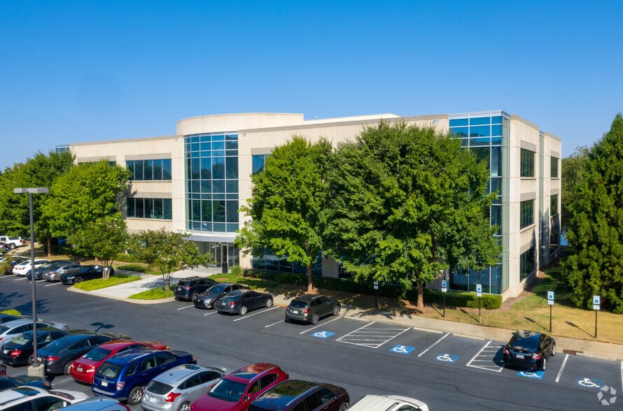 More Photos Of 580 Kingsley Park Dr, Fort Mill Office For Lease