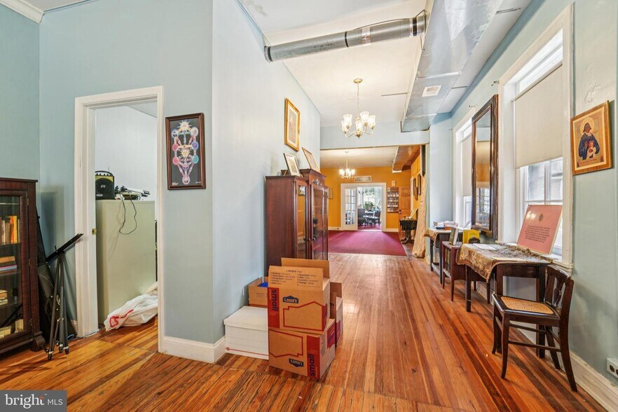 More Photos Of 523 N Charles St, Baltimore Office For Lease