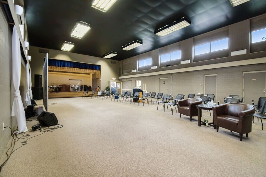 More Photos Of 485 SW Capital Ave, Battle Creek Religious Facility For Sale