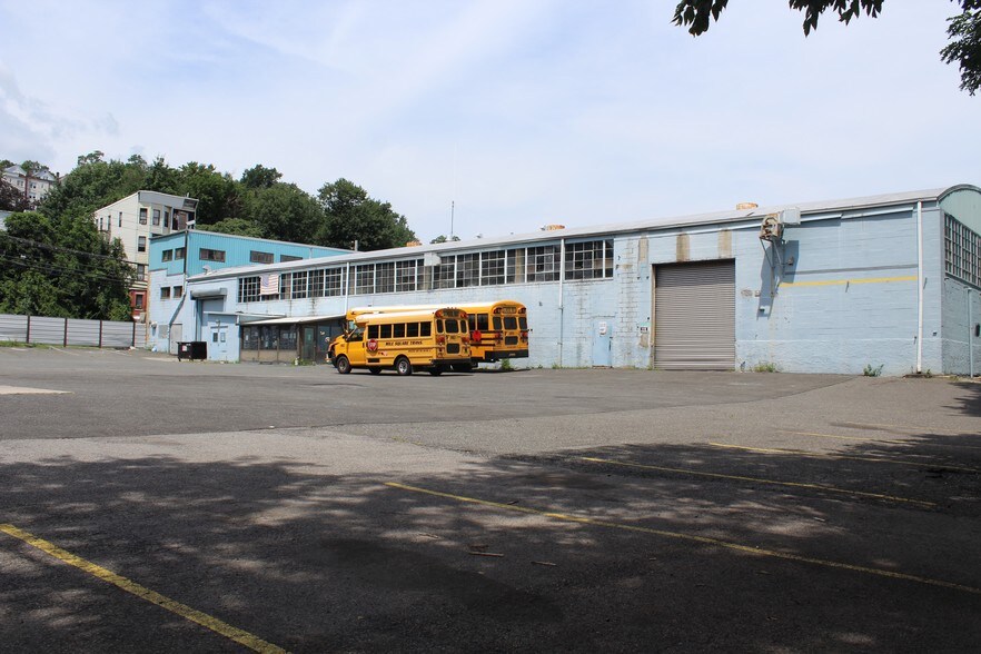More Photos Of 700 Nepperhan Ave, Yonkers Warehouse For Sale