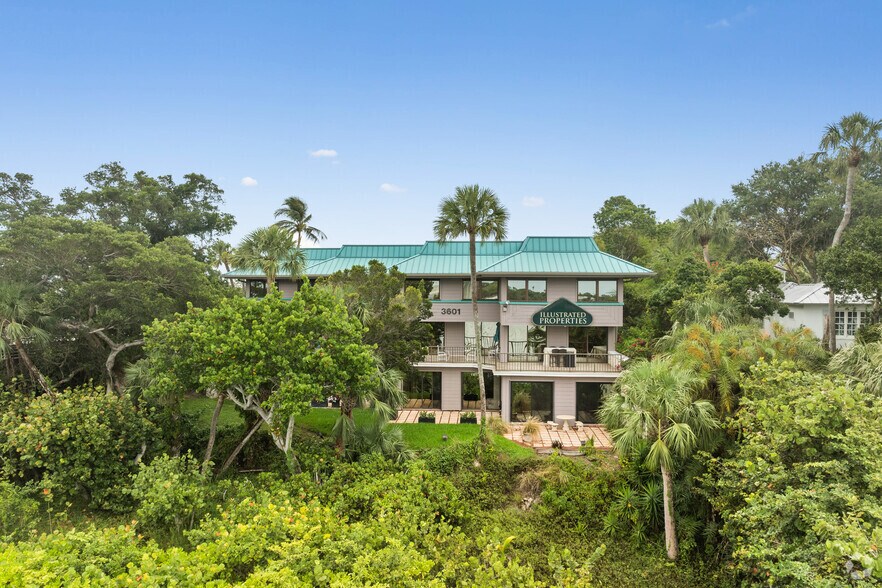 More Photos Of 3601 SE Ocean Blvd, Stuart Office For Lease