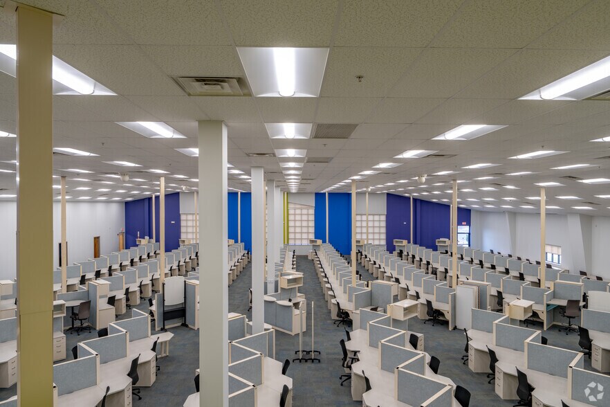 More Photos Of 20 Parker Ln, Perry Office For Sale