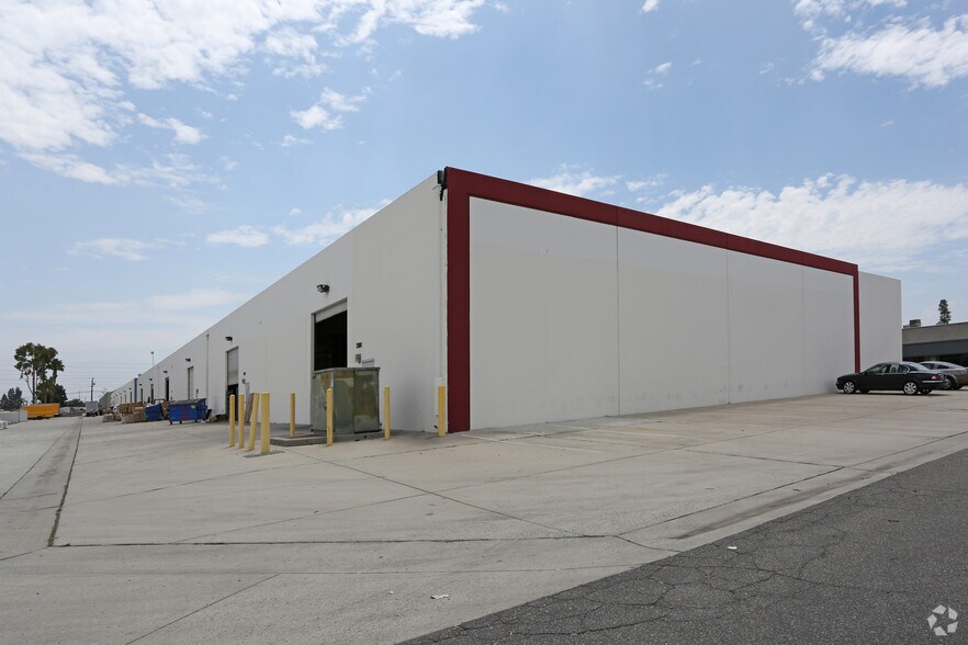More Photos Of 7381-7441 Anaconda Ave, Garden Grove Manufacturing For Lease