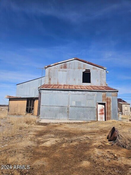 More Photos Of 10162 N Central Rd, Elfrida Industrial For Sale