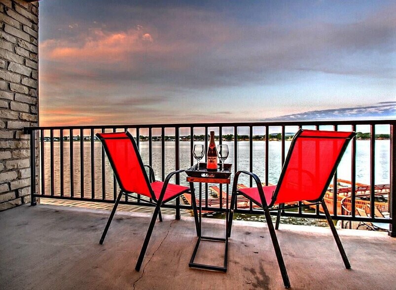 More Photos Of 401 E Pearl St, Granbury Apartments For Sale