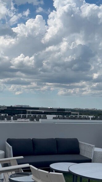 More Photos Of 1701 N Florida Ave, Tampa Apartments For Lease