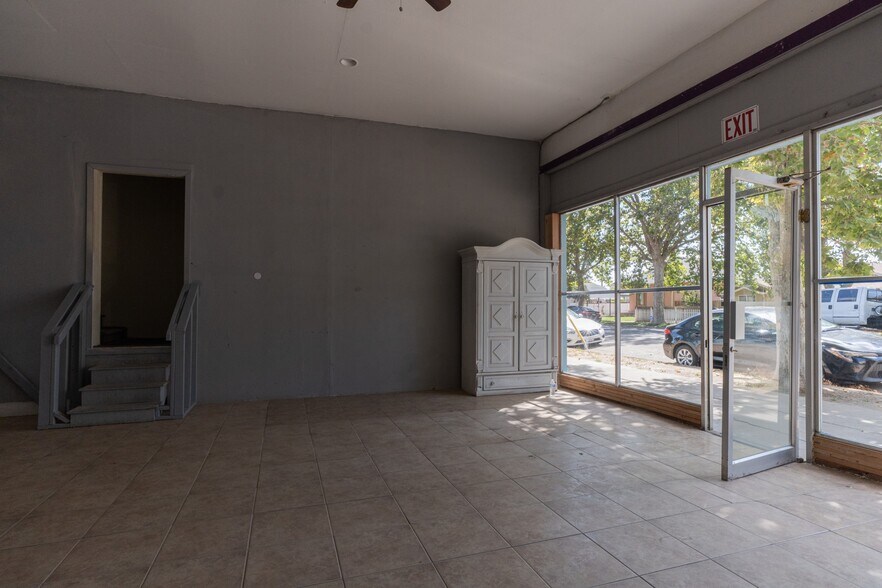 More Photos Of 3882 Washington Ave, Le Grand Apartments For Sale