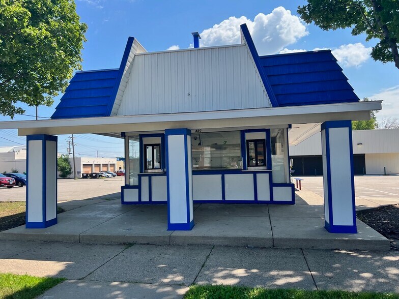 Primary Photo Of 450 Lexington Pky N, Saint Paul Fast Food For Sale